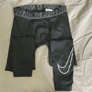 ✔️ - Compression Dri-Fit pants